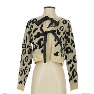 NWT Le Lis Collection One Cool Cat Bow Cardigan Sweater Leopard